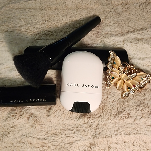 Marc Jacobs Other - Marc Jacobs Cover(T) Stick- Getting Warmer